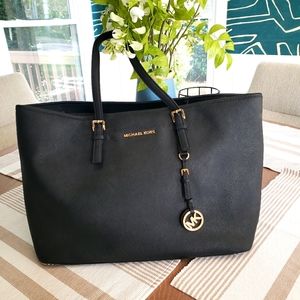 Michaels Kors Large Saffino Leather Tote Bag